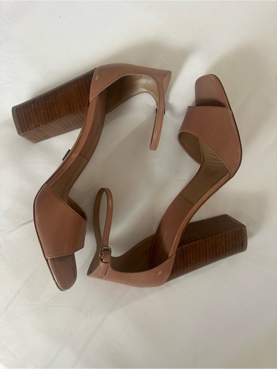 Michael Kors Shoes - Women’s Michael Kors GENUINE LEATHER Block Heel